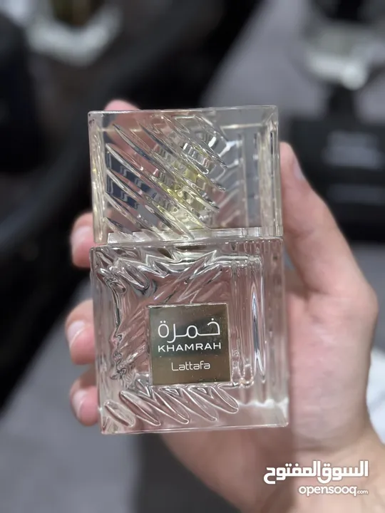 قزازات عطور فارغة