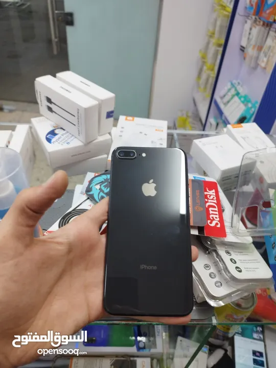 iphone 8 plus مستخدم