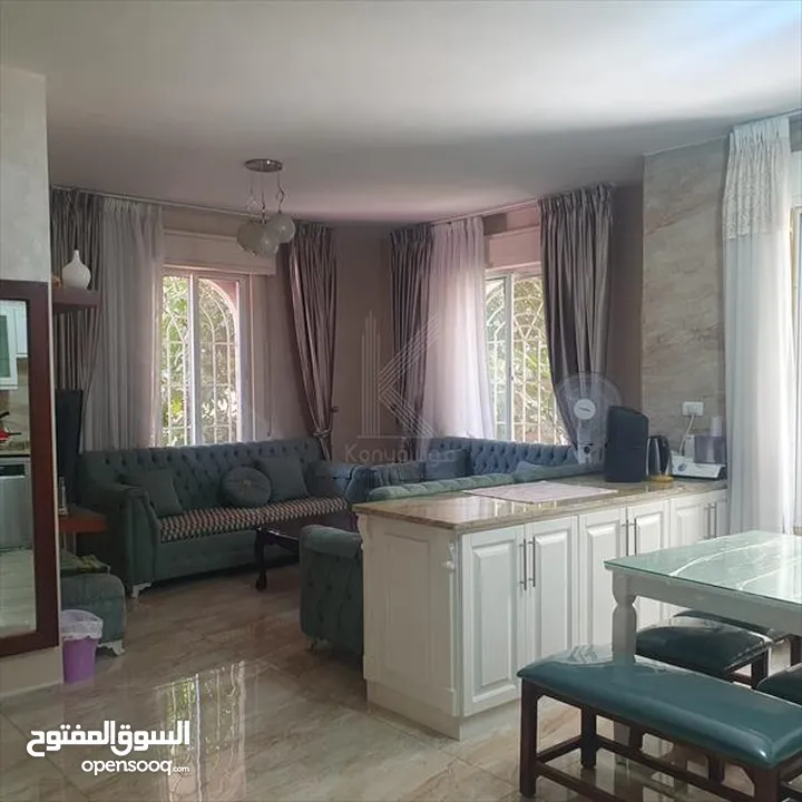 فيلا مستقلة مميزة للبيع في طبربور