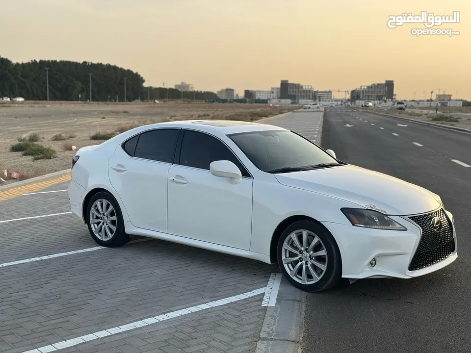 Lexus is250  upgrade  2014 Full option perfect condition