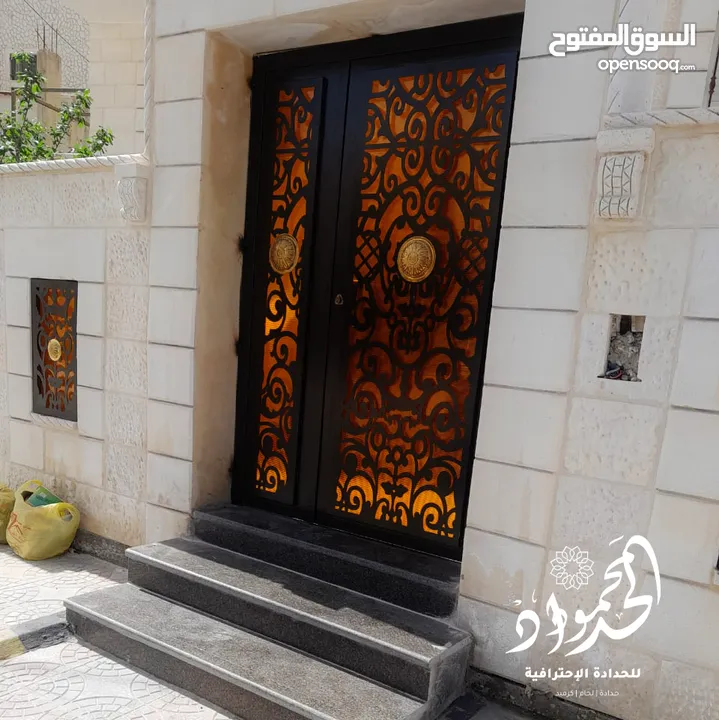 حداد محترف متنقل لجميع مناطق المملكة , لحام صيانة قرميد حمايات درابزين ديكور قارمات مظلات سيكوريت