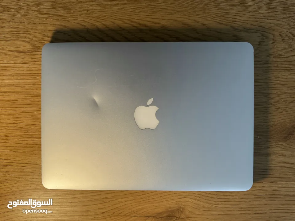 Early 2015 Apple MacBook Pro with 2.7GHz Intel Core i5