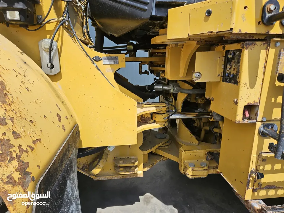 لودر كاتربلر 966H بحالة ممتازة للبيع بسعر مغري