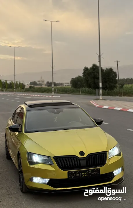 سكودا سوبيرب بنزين 2*4 مطور 2000 فل مع بنوراما