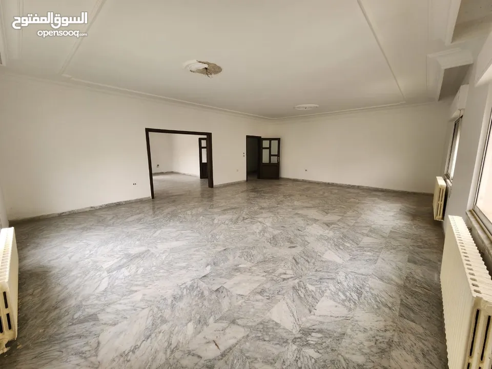 شقة طابقية للبيع او للإيجار في عبدون الشمالي - ref : 14473