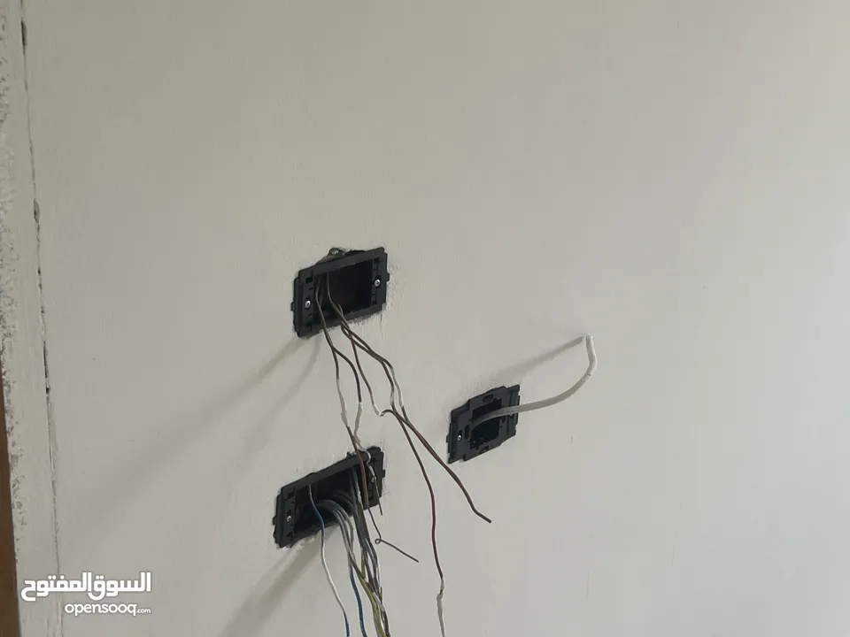 فني كهرباء منزلية  تحت إشراف هندسي