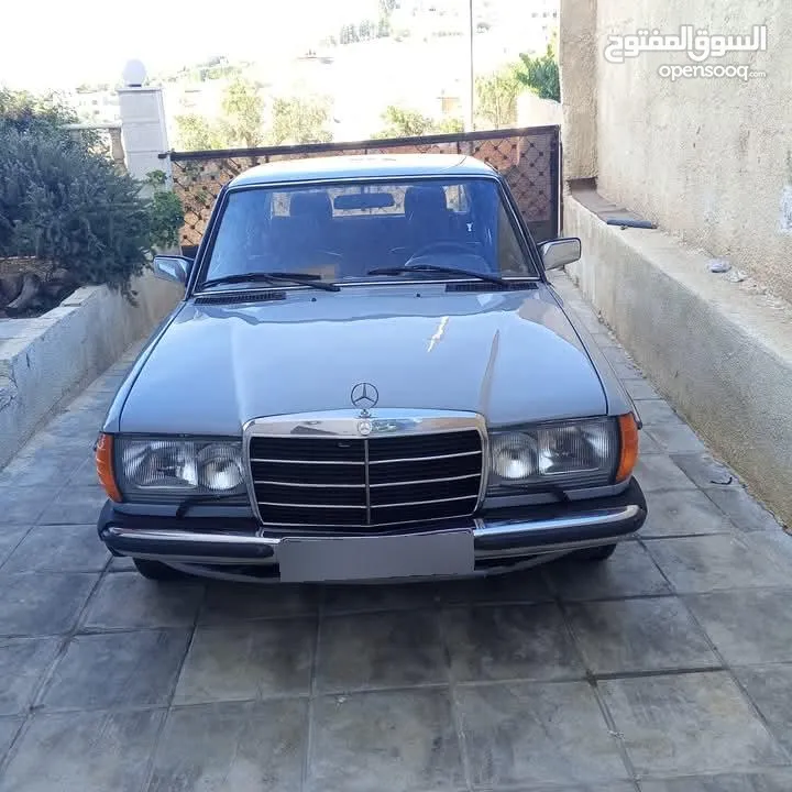 مرسيدس بنز 1983 للبيع