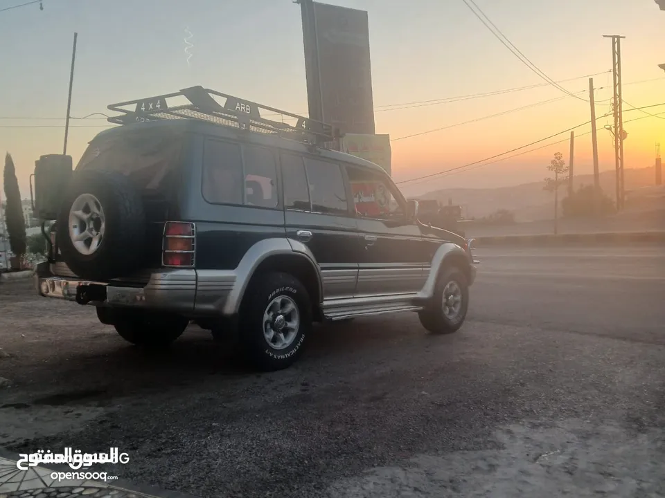 ميتسوبيشي باجيرو موديل 1997 نخب فحص كامل دفع رباعي السعر قابل للتفاوض
