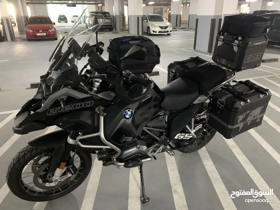 BMW R1200 GS Adventure Triple Black 2017 Model GCC specs - Full options