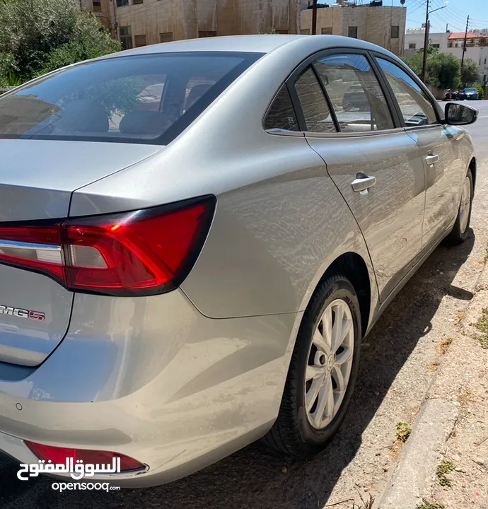 سيارة MG 5، لون سلڤر، فحص كامل، وارد الشركة، كفالة الشركة، بنزين اقتصادية جدا