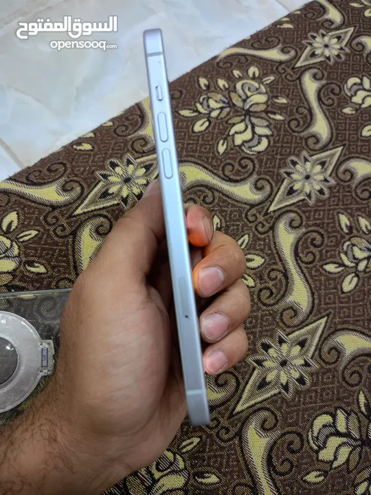 ايفون 15بلص استعمال شهرين