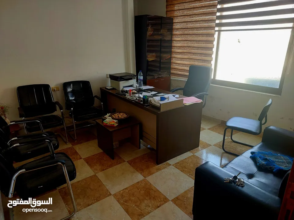 اثاث مكتبي