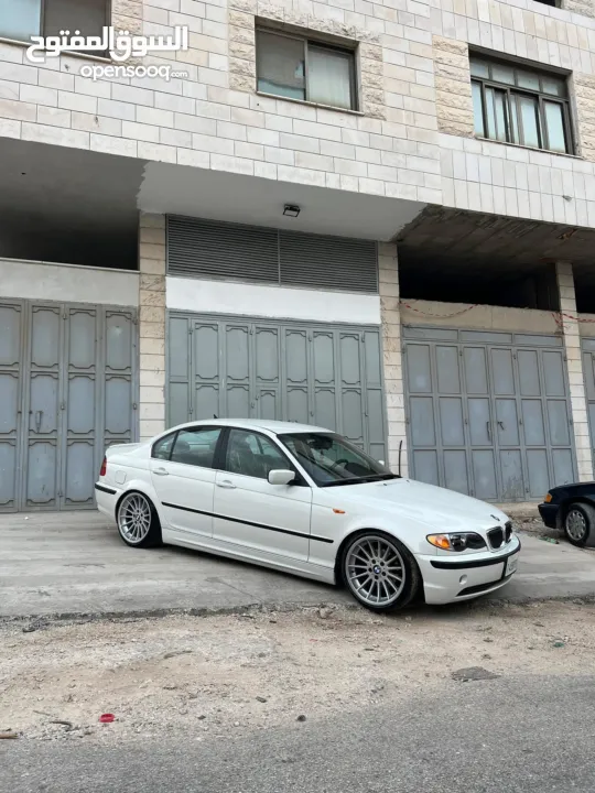 BMW e46 323i