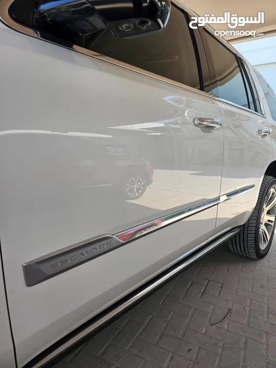 2016 Cadillac Escalade 6.2L Premium Luxury, ( short)