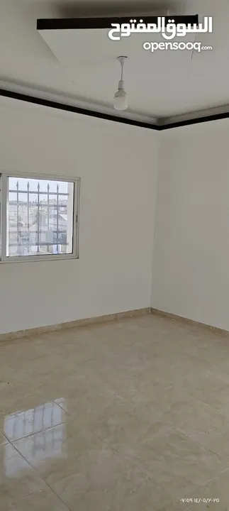 شقة جديدة للبيع في الزرقاء بسعر مغري ومنافس # كاش أو اقسااااط#