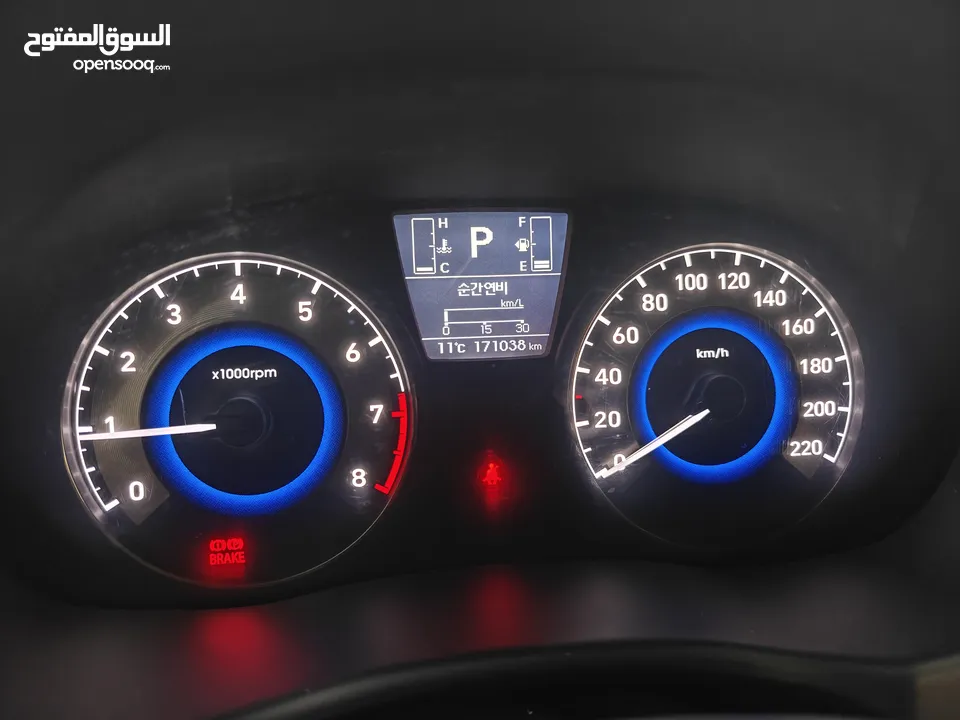 هونداي اكسنت 2018 فل اضافات ما عدا الفتحة 4 جيد