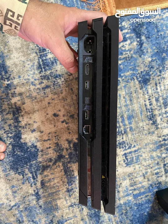 بلايستيشن 4 برو 1000gb  معدل 9.00