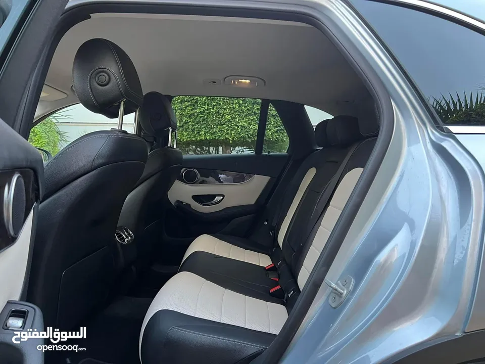 مرسيدس بنز 300 GLC