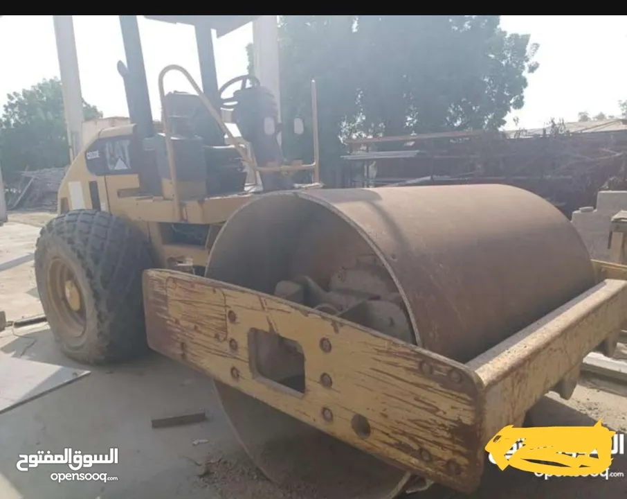 ROAD ROLLER CATERPILLAR CS533E IN VERY GOOD CONDITION FOR SALE