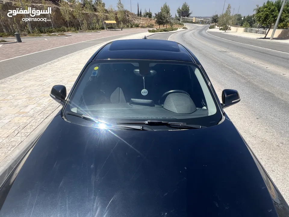 سيارة بي ام دبليو المانية من طراز BMW116i موديل 2016 \ ترخيص 2015 امكانية البيع دفعة وشيكات للجديين