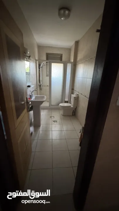 روف طابق كامل للبيع