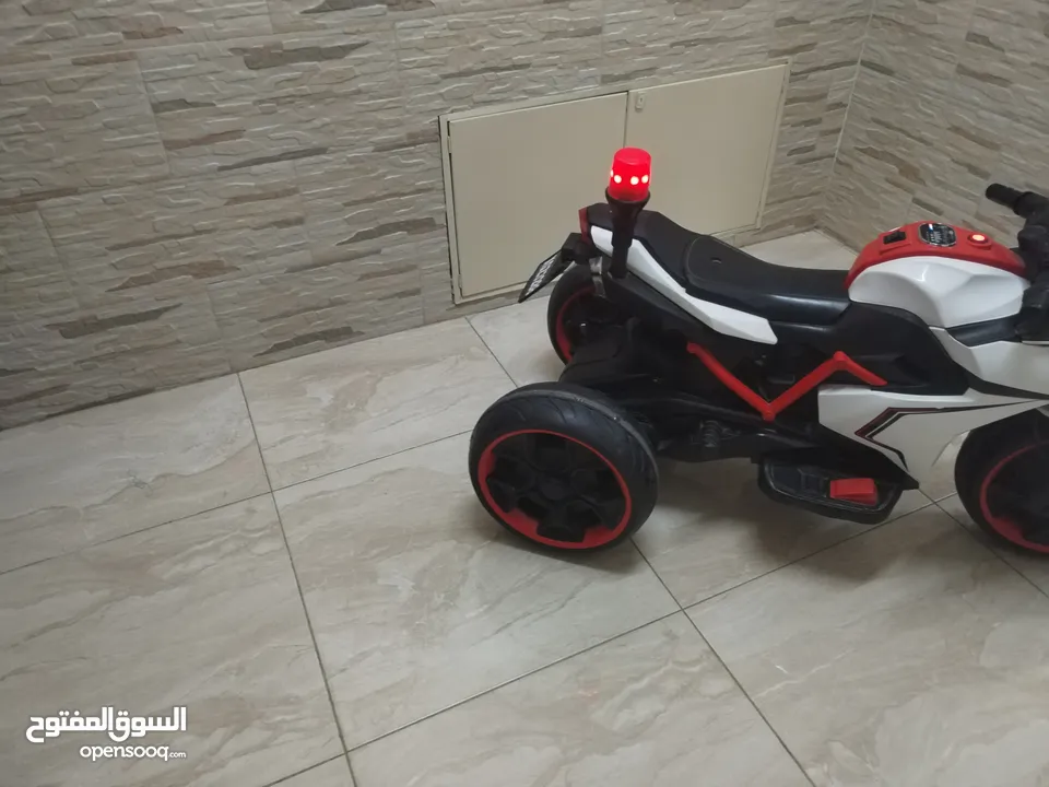 دراجه أطفال بحالة ممتازه