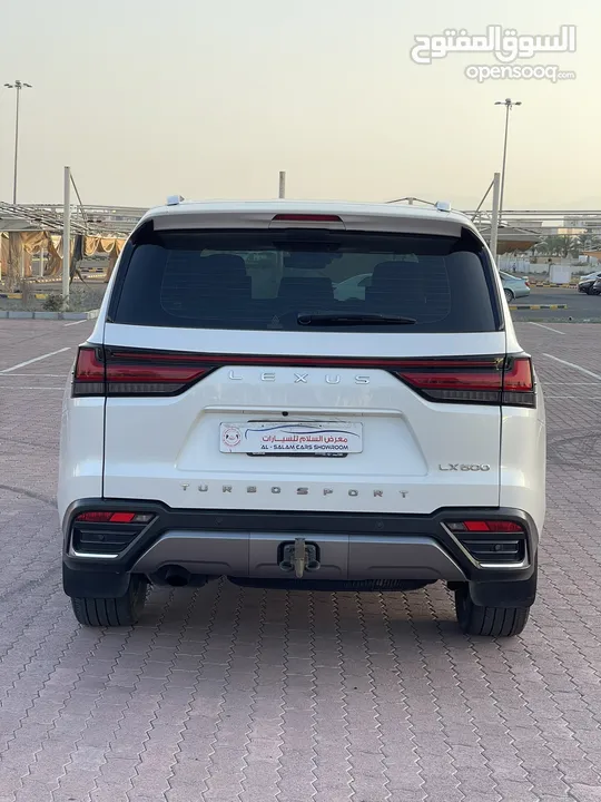 لكزس الدفع الرباعي LX600 2022