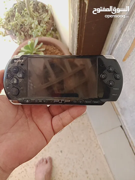 نوع  بلاستيشن نوع psp سوني مستعمله جديده