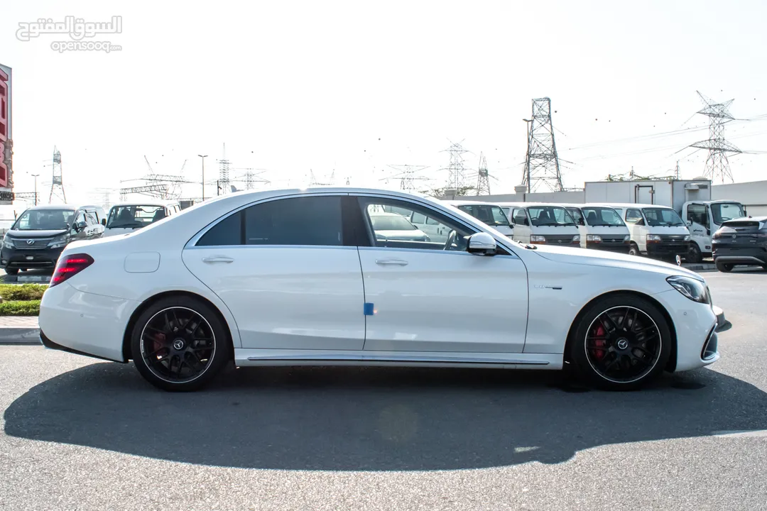 2018- S63 AMG // IMMACULATE CONDITION - ONLY 33,000 KM DONE