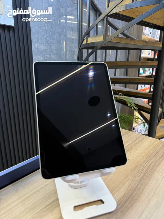 iPad Pro 11” الجيل الثاني – 2020 – Wi-Fi – 512GB – مستعمل بحالة الوكالة – بطارية 87% –