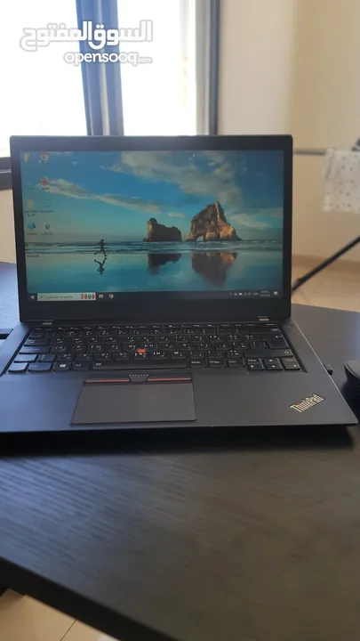 جهاز لاب توب LENOVO بحالة الوكاله مع شاحن وحقيبه وماوس ولوحة مفاتيح اضافيه .
