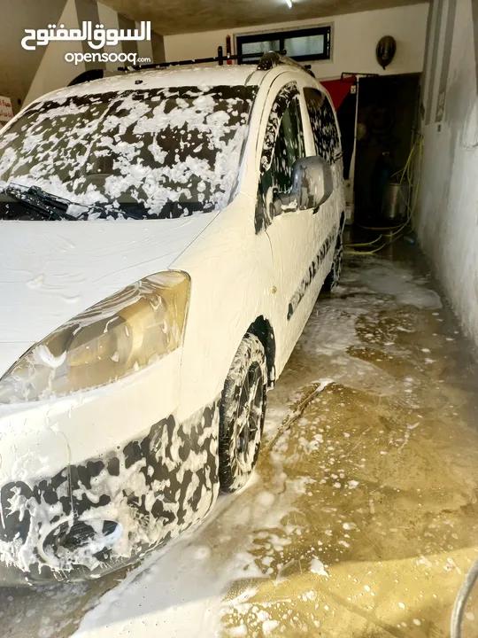 بيجو بارتنر 2010