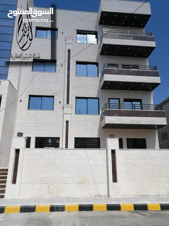 شقة فاخرة للبيع طابق ثاني مساحه 127م2 – في اجمل مناطق  ضاحية الأمير علي