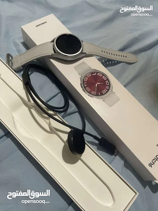 للبيع ساعة Samsung Galaxy Watch 6 Classic – جديدة (لم تستعمل بسبب عدم الاقتران مع ايفون)