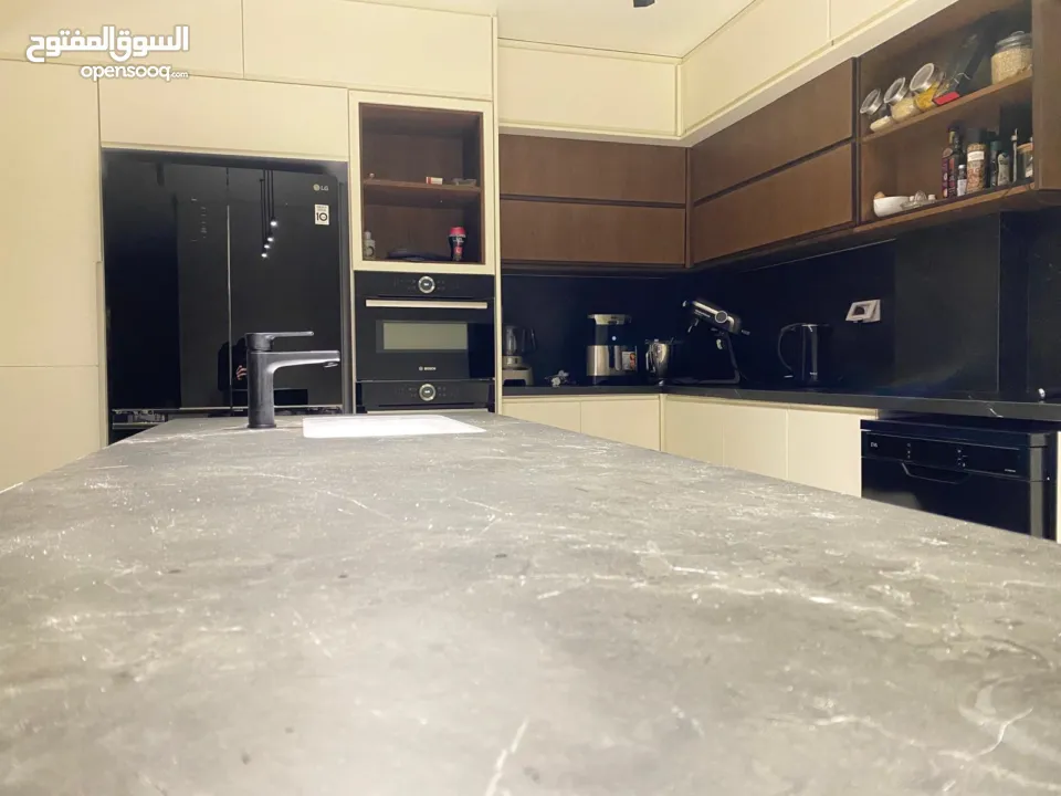 شقه مميزه للبيع في بيرزيت