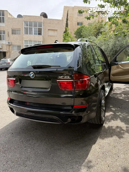 BMW X5 موديل 2013 – نظيفة جداً  7 جيد  5 مقاعد  لا يوجد اي ملاحظات