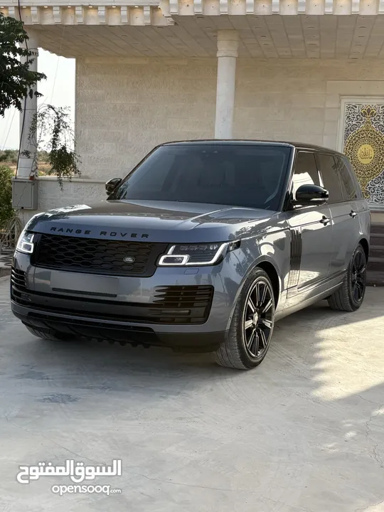 ‏Range Rover Vougue Autobiography Black edition plug in hybrid2020