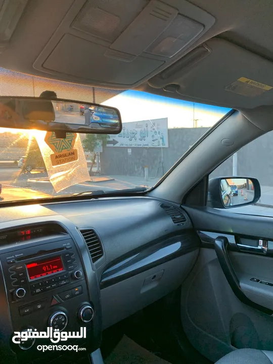 للبيع قابله للتفاوضKia sorento 2011