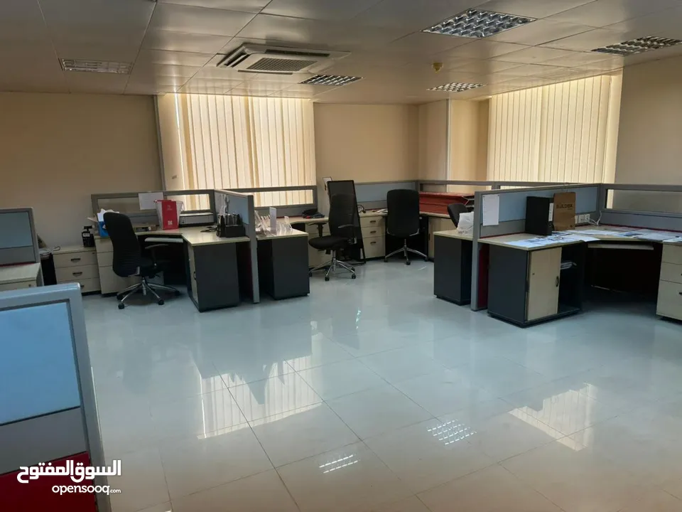 5.5 rials per sqm office for rent. Rent includes free electricty/water/parking.