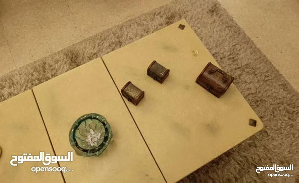 -طاولة جلوس امريكي مع ملحقين فخمة