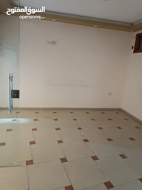 مكتب جاهز اللايجار بحالة ممتازة