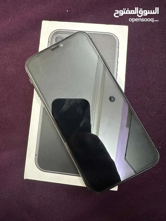 Iphone 11 64 GB  الجهاز نظيف بدون عيوب