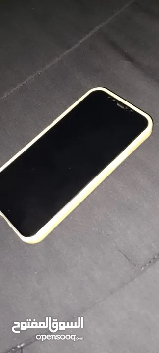 للبيع iPhone 12
