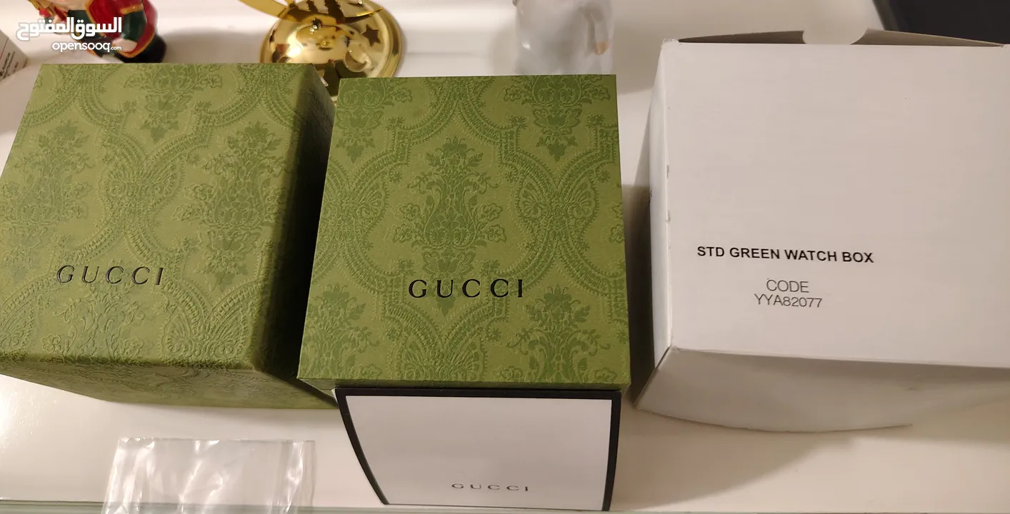 ساعه GUCCI  25H  قياس  38  بحالة الوكاله وتحت الكفاله لون تيفاني ،(ازرق بحري).ultra slim