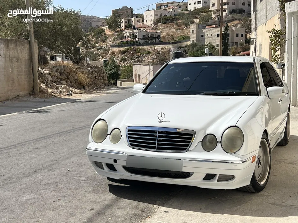 مرسيدس قرش ونص 2000 E270/220