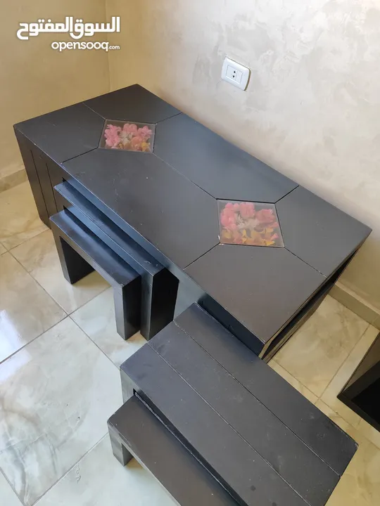 طاولة تلفزيون وطاولة وسط