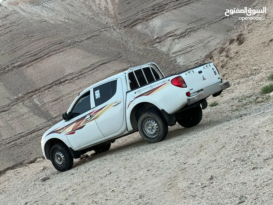 l200 موديل  2009 فحص كامل مالك ثاني من الحره ماشيه 226 الف