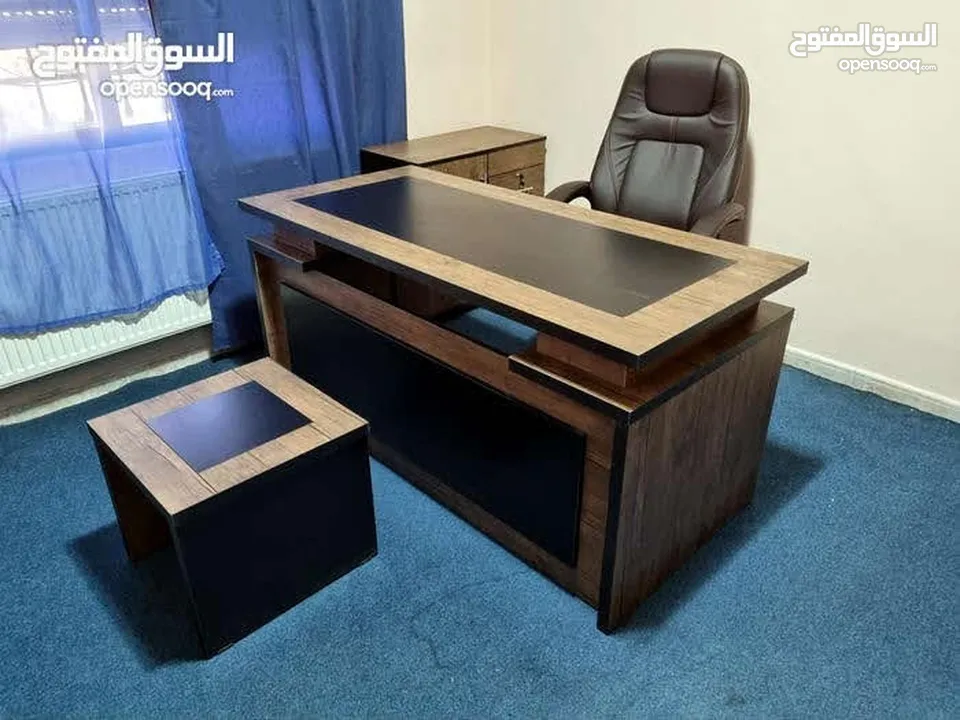 مكتب مدير مع جانبية وادراج مع طاولة وسط هدية  متوفر بعدة الوان حسب الطلب