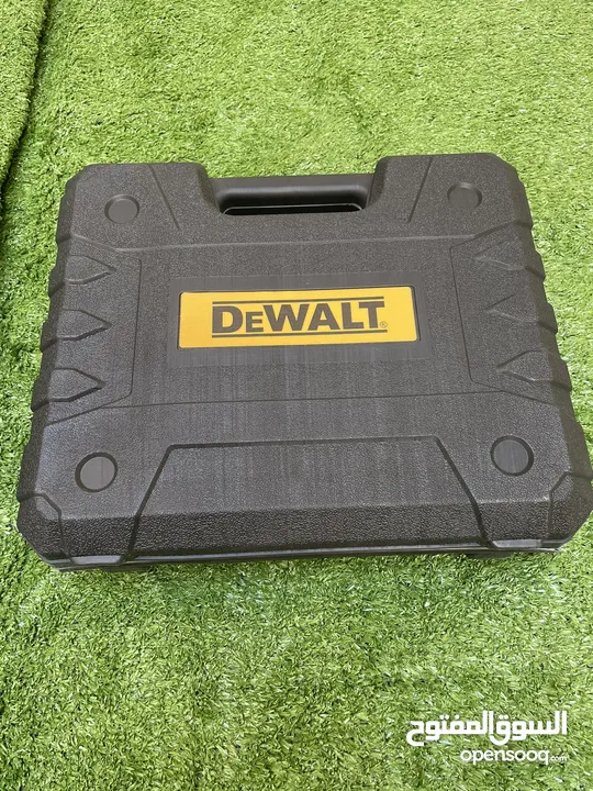 ترابونو شحن DEWALT بالعدة