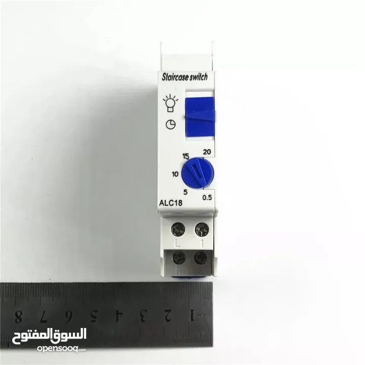 مؤقت درج كهربائي اتوماتيكي اربع خطوط